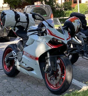 Ducati Panigale 899 Supersport Bild 3