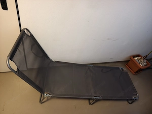 Liegebett neuwertig! Bild 2