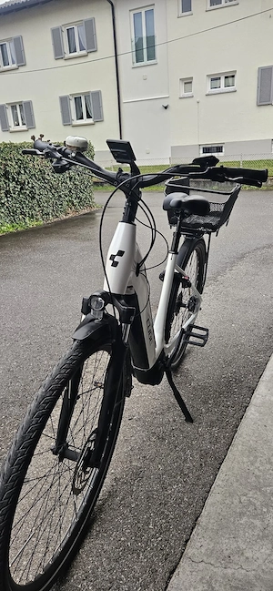 Cube E-Bike Supreme Tiefeneinsteiger Bild 3