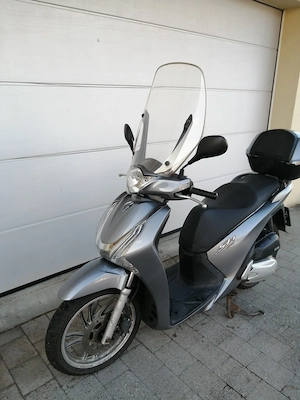Honda SH125i defekt Bild 2