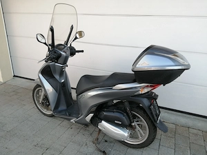 Honda SH125i defekt Bild 3