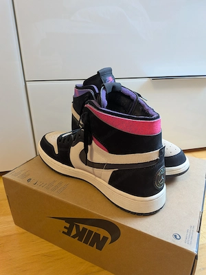 Jordan 1 Zoom Air CMFT PSG Paris Saint-German Bild 3