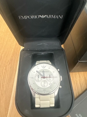  Emporio Armani Uhren mit weißem oder Sport Silikon Look Band Bild 2