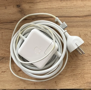 MacBook Air 13  (2017)   gepflegter Senior Bild 5