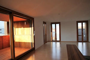 Attraktive geräumige 2-Zimmer-Wohnung Bild 3