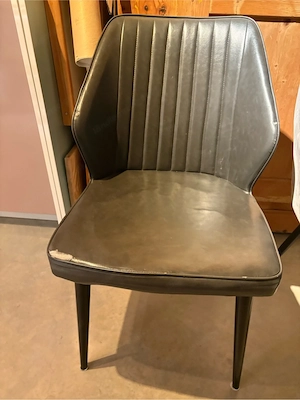 Verschenke zwei  Stühle  Bild 2