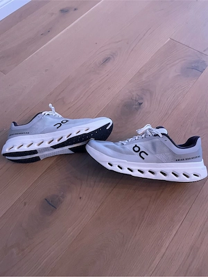 ON Freizeit Laufschuh Bild 2