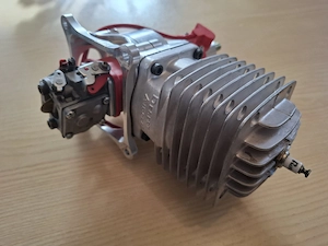 Motor DA 85 cc mit Zündung, Krümmer und neuen Dämpfer Bild 2