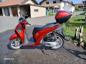 Honda SH125i (Bj. 2017) Bild 3