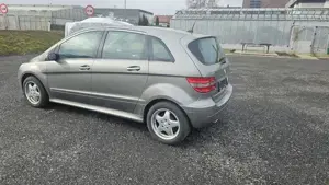 Mercedes-Benz B 180 B 180 CDI (245.207) Bild 4