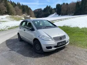 Mercedes A 150 Benziner Bild 2