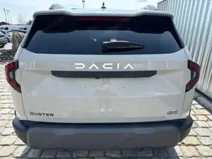 Dacia Duster Journey 1.2 TCe 130 Mild-Hybrid 4x4 Navi-Androi... Bild 5