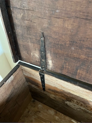 Holztruhe mit klappbarem Deckel Bild 4