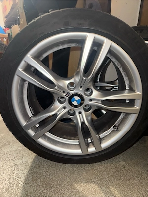 BMW M400 18 Zoll Sommerreifen Kompletträder Bild 3