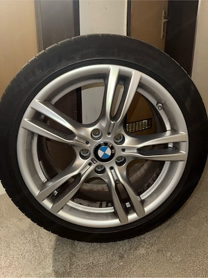 BMW M400 18 Zoll Sommerreifen Kompletträder Bild 2