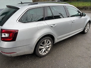 Skoda Octavia Kombi 2.0 TDI Bild 5