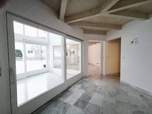 Rückzugsort im Grünen! Wohnhaus in idyllischer Waldrandlage mit zwei separaten Wohnungen. Bild 3