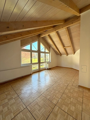 Rückzugsort im Grünen! Wohnhaus in idyllischer Waldrandlage mit zwei separaten Wohnungen. Bild 9