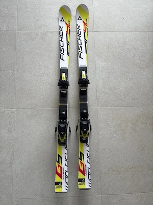 Kinderski Fischer RC4 GS 135cm