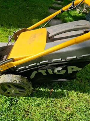 Stiga Combi 48 Q MAE Akku Rasenmäher Bild 2