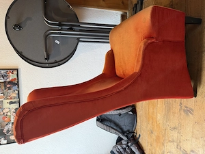 Roter Stuhl   Sessel  Bild 2