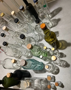 Sehr schöne, dekorative Flaschen - 30 Stück leer (alle inkl. Verschluss) Bild 2