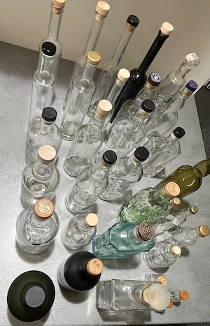 Sehr schöne, dekorative Flaschen - 30 Stück leer (alle inkl. Verschluss) Bild 3