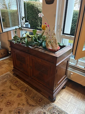 Stilmöbel aus Nachlass Bild 2