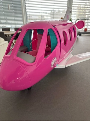 Barbie Flugzeug Bild 2