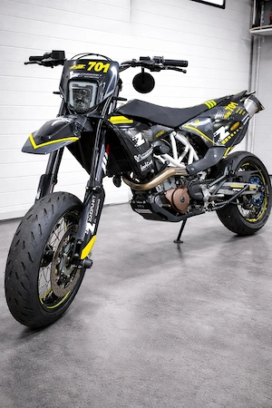 Motorrad Supermoto 701