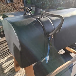 Voltigierbock, Tonnenpferd Bild 2