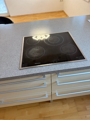 Inselküche zum Selbstabbau Bild 4