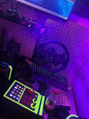 Logitech GPro Lenkrad inkl. Pro Pedale und Zubehör