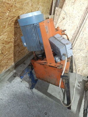 Hydraulik Aggregat  Bild 2