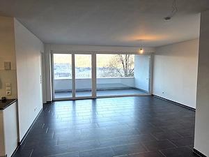Tolle 3-Zimmerwohnung mit wunderschöner Aussicht! Bild 2