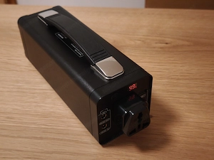 AZIKO 230V   USB-C   12V   150W Powerstation Powerbank leicht & kompakt