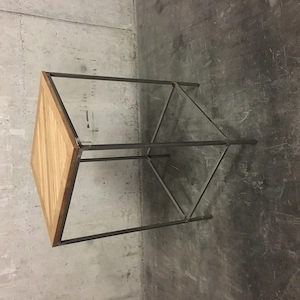 Stehtische und Hocker