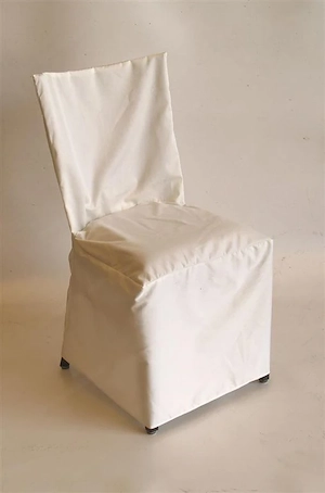 Holzstühle und Hussen Bild 2