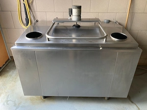 Milchwanne mit Kühlaggregat Bild 2