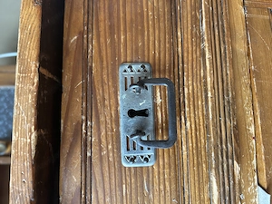 hübscher alter Sekretär Bild 3