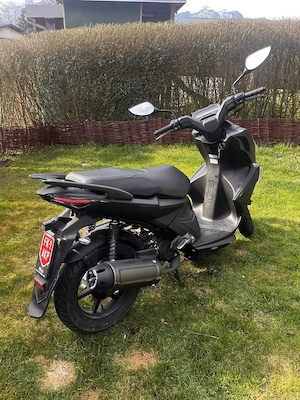 ymco Super 8 R 50 Moped Roller Bild 5