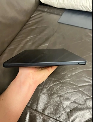 MacBook Air M3 (2024) - Guter Zustand Bild 4