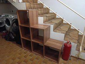 Nussbaum Treppenregal 