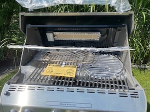 Weber Grill neu 