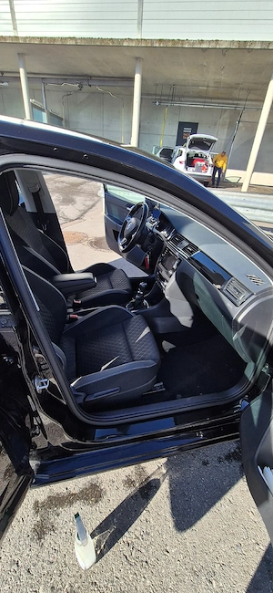 Skoda Rapid 1.4 TDI Sport Limousine Bild 3