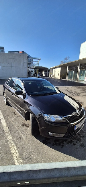 Skoda Rapid 1.4 TDI Sport Limousine Bild 2