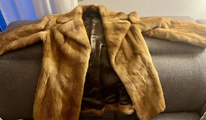 Pelzjacke Grösse 42 Bild 2