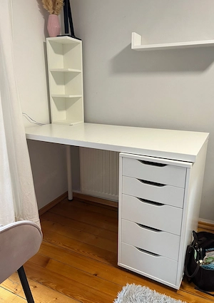 Schreibtisch zu verschenken