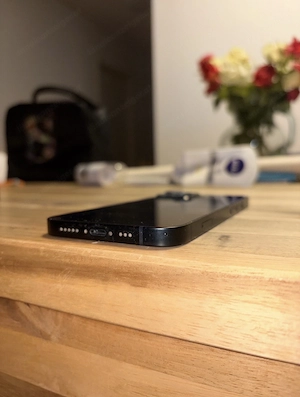 iPhone 14 128 GB Mitternacht Blau Bild 3