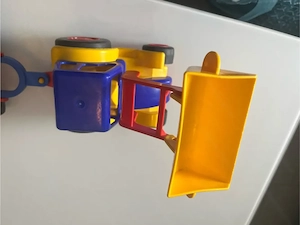 Vintage Kipplaster   Bagger mit Anhänger   buntes Spielzeug